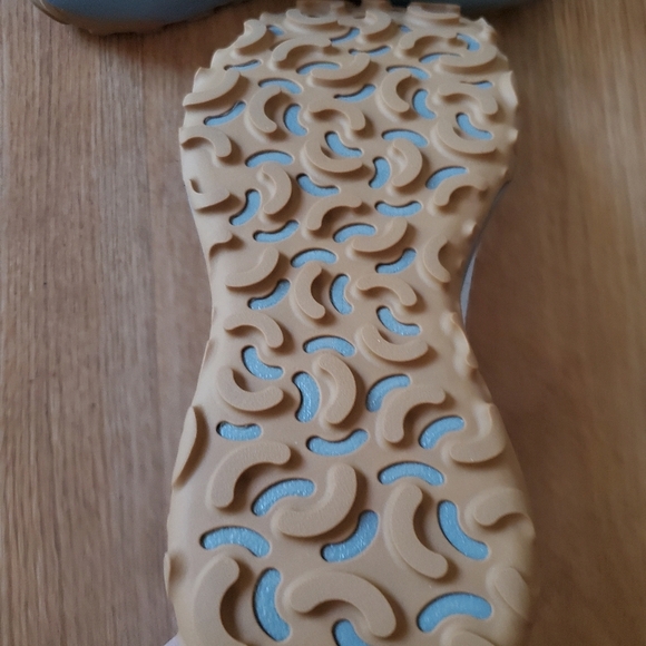 Allbirds Womans Trail Runners Size 8.5 - Picture 12 of 13